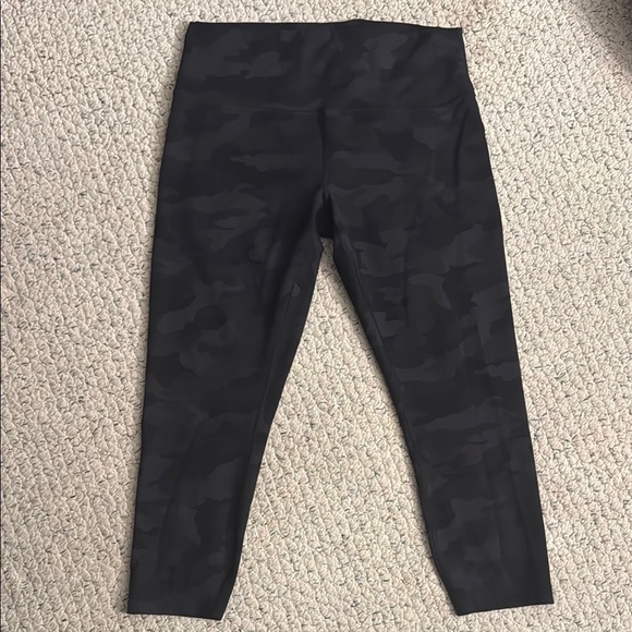 Lululemon Camouflage Leggings - Picture 1 of 4